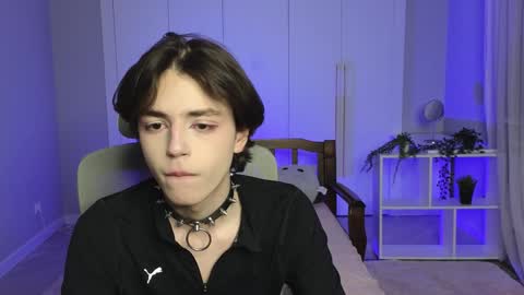 Snapshot of b0y_fantasy chatting on 27, 12, 2024 Elios online show from 27, 12, 2024