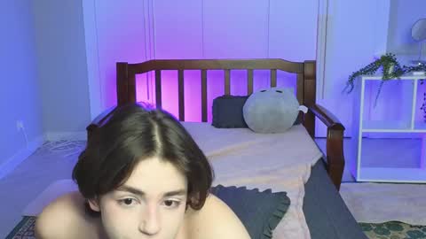 Snapshot of b0y_fantasy chatting on 29, 12, 2024 Elios online show from 29, 12, 2024