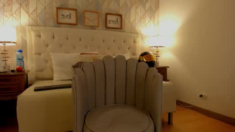 Anny online show from 13, 10, 2025