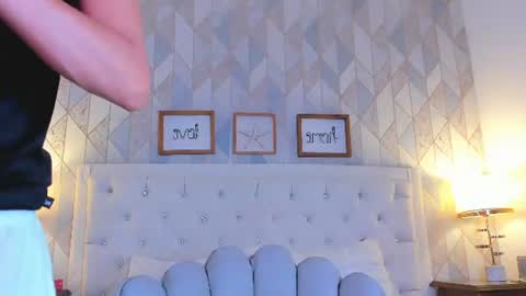 Anny online show from 7, 7, 2026