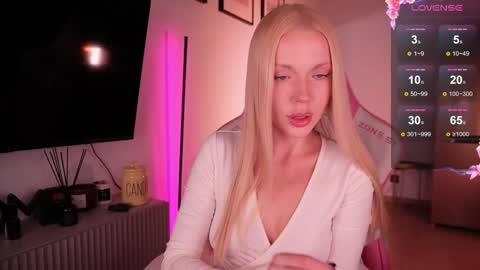 Bonnie  online show from 9, 11, 2025