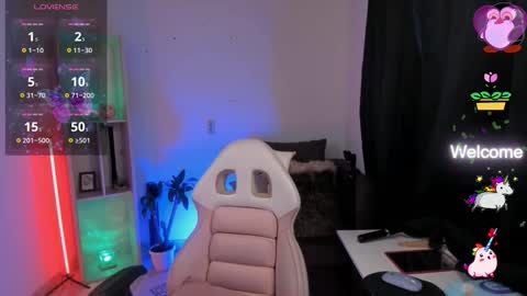 Snapshot of baaby_boyy chatting on 25, 11, 2025 odeley online show from 25, 11, 2025