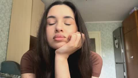 Caroline online show from 19, 5, 2026