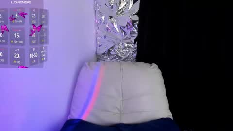 Queen B online show from 23, 10, 2025