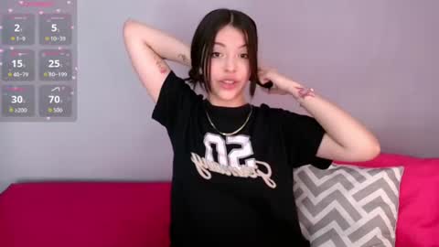 Snapshot of babeblair chatting on 28, 7, 2026 Queen B online show from 28, 7, 2026