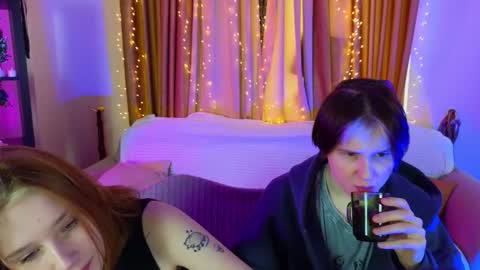 Snapshot of babees_eva chatting on 14, 12, 2025 Sweety Eva online show from 14, 12, 2025