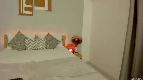 Snapshot of babesexy19_ chatting on 21, 5, 2026 itzell online show from 21, 5, 2026