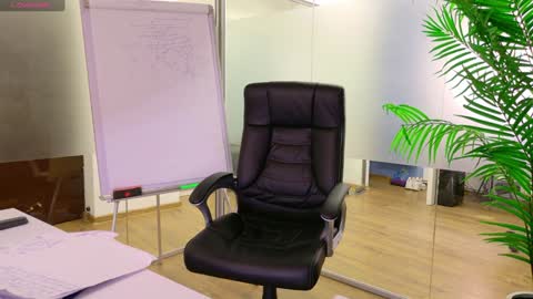 Snapshot of babesgowild chatting on 6, 3, 2025 Olivia and Lexi online show from 6, 3, 2025