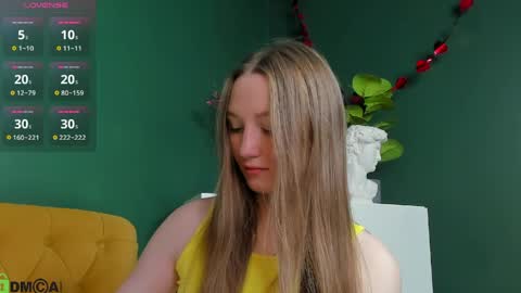 Snapshot of baby_annn chatting on 22, 5, 2026 Ann online show from 22, 5, 2026