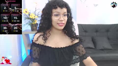 Snapshot of baby_blue18_ chatting on 17, 10, 2025 salome online show from 17, 10, 2025