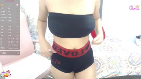 Snapshot of baby_blue18_ chatting on 16, 12, 2025 salome online show from 16, 12, 2025