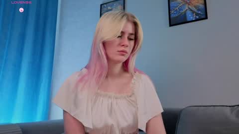 Snapshot of baby_claude chatting on 9, 6, 2026 Kate online show from 9, 6, 2026