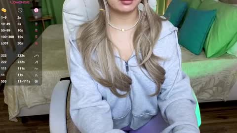 Debora online show from 20, 2, 2025