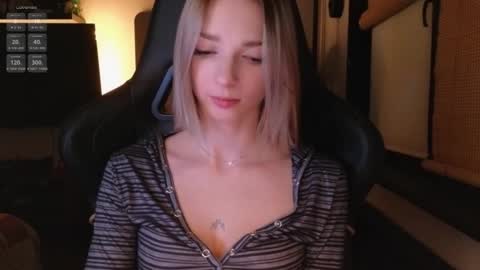 Snapshot of baby_gopn1k chatting on 26, 11, 2025 baby gopn1k online show from 26, 11, 2025