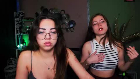 Snapshot of baby_hotte chatting on 26, 11, 2025 baby online show from 26, 11, 2025