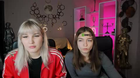 Snapshot of baby_hotte chatting on 17, 12, 2025 baby online show from 17, 12, 2025