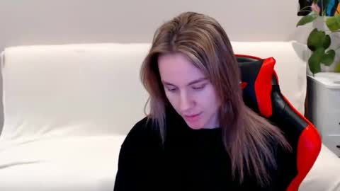 baby_kitte online show from 23, 1, 2025