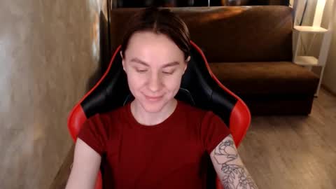 baby_kitte online show from 16, 12, 2025