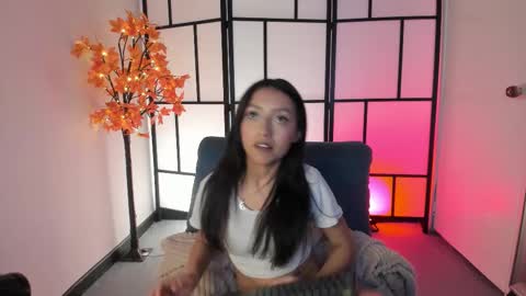 Moon online show from 18, 11, 2025