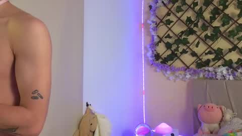 Snapshot of baby_xian chatting on 6, 3, 2025 Dani online show from 6, 3, 2025