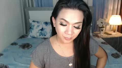 Snapshot of babyamandaxx chatting on 17, 12, 2024   AMANDA  online show from 17, 12, 2024