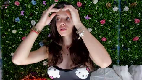 Aylin  online show from 24, 9, 2025