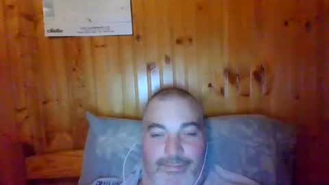 Snapshot of babybaby83 chatting on 19, 12, 2025 Darren online show from 19, 12, 2025