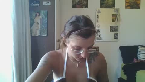 babydemon6 online show from 28, 2, 2025