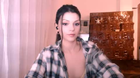 Snapshot of babydoll122060 chatting on 30, 1, 2025 Eli online show from 30, 1, 2025