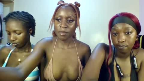 Snapshot of babydoll_230 chatting on 20, 6, 2026 Babydoll 230 online show from 20, 6, 2026