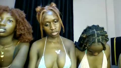 Snapshot of babydoll_230 chatting on 14, 7, 2026 Babydoll 230 online show from 14, 7, 2026
