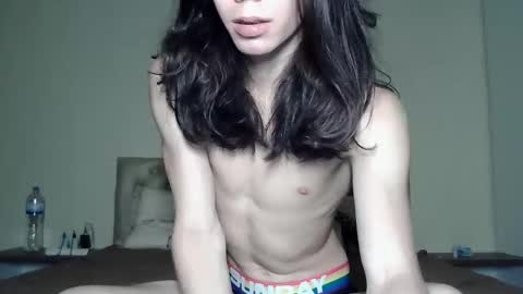 Snapshot of babyezhen chatting on 11, 10, 2025 babyezhen online show from 11, 10, 2025