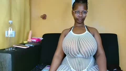 Snapshot of babyluciax chatting on 24, 6, 2026 babyluciax online show from 24, 6, 2026