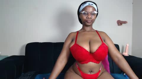 Snapshot of babyluciax chatting on 13, 7, 2026 babyluciax online show from 13, 7, 2026