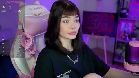 Snapshot of babyroxynill chatting on 12, 12, 2024 Nika online show from 12, 12, 2024