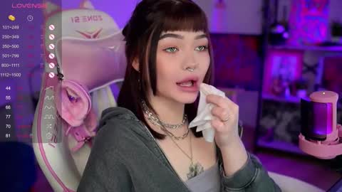 Snapshot of babyroxynill chatting on 14, 12, 2024 Nika online show from 14, 12, 2024