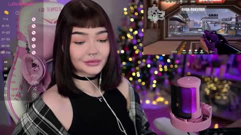 Snapshot of babyroxynill chatting on 30, 12, 2024 Nika online show from 30, 12, 2024