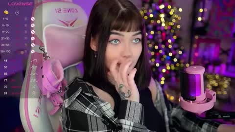 Snapshot of babyroxynill chatting on 5, 1, 2025 Nika online show from 5, 1, 2025