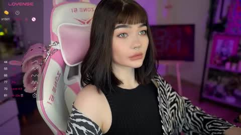 Snapshot of babyroxynill chatting on 19, 1, 2025 Nika online show from 19, 1, 2025