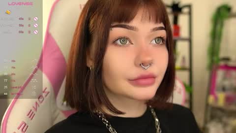 Snapshot of babyroxynill chatting on 21, 9, 2025 Nika online show from 21, 9, 2025