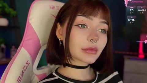 Snapshot of babyroxynill chatting on 19, 10, 2025 Nika online show from 19, 10, 2025