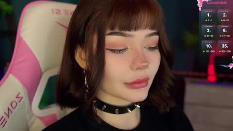 Snapshot of babyroxynill chatting on 25, 10, 2025 Nika online show from 25, 10, 2025