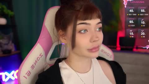 Snapshot of babyroxynill chatting on 7, 11, 2025 Nika online show from 7, 11, 2025