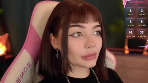 Snapshot of babyroxynill chatting on 13, 11, 2025 Nika online show from 13, 11, 2025