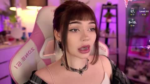 Snapshot of babyroxynill chatting on 23, 11, 2025 Nika online show from 23, 11, 2025