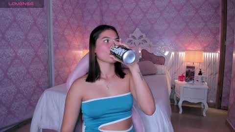 Snapshot of babysophie18_ chatting on 29, 3, 2026 Sophie online show from 29, 3, 2026