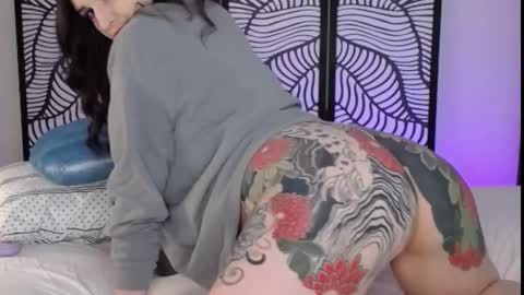 Snapshot of backtatava chatting on 5, 2, 2025 Ava online show from 5, 2, 2025