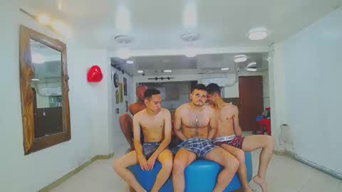 Snapshot of backyardigans chatting on 15, 12, 2024 backyardigans online show from 15, 12, 2024