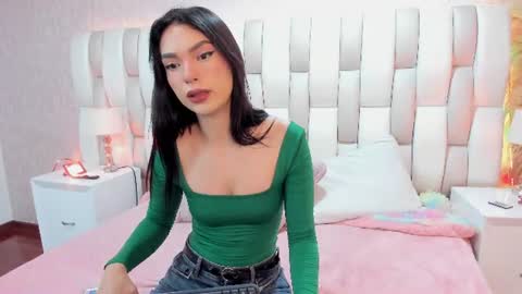 Snapshot of bad__girll_ chatting on 24, 6, 2026 bad__girll_ online show from 24, 6, 2026