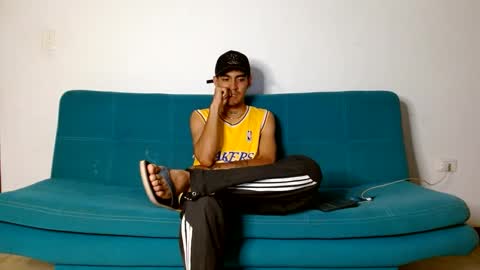 Vanessa and  Cash Master online show from 6, 1, 2025